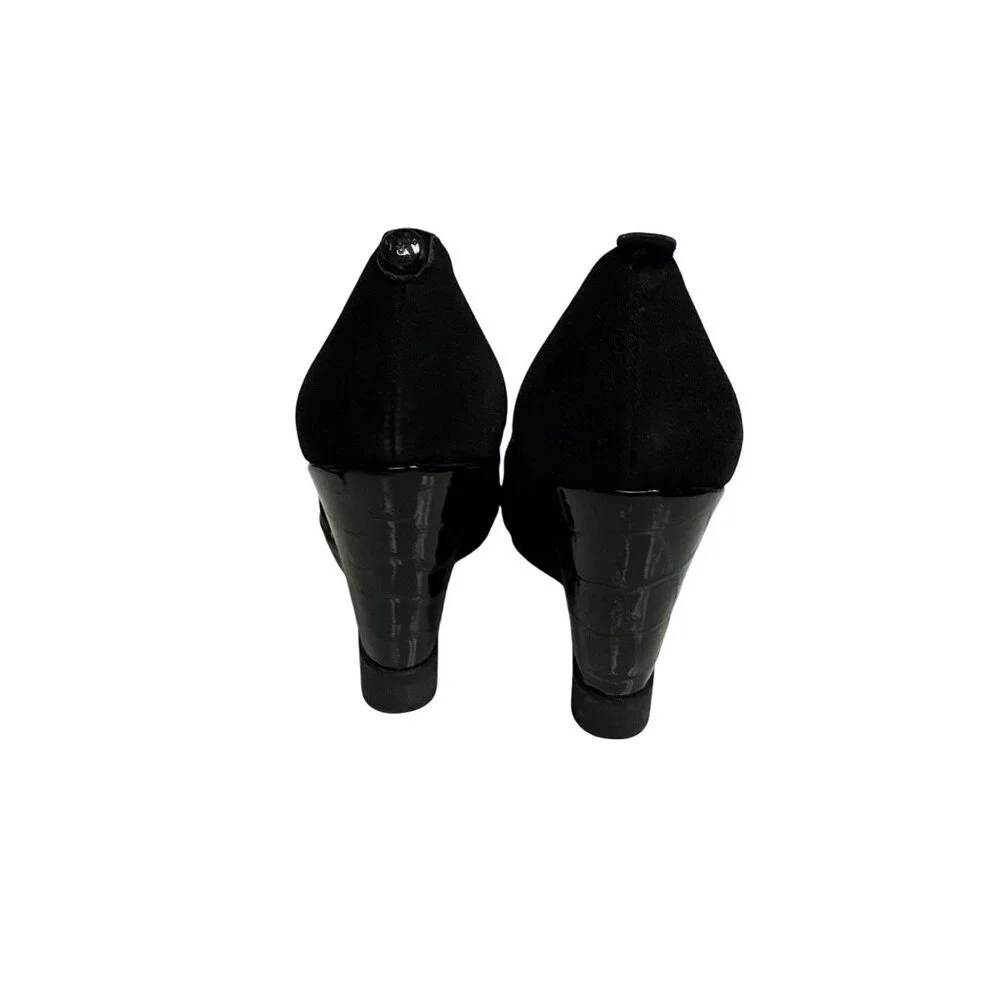 Donald J Pliner Carla Women's Wedge Black Suede Pumps Embossed Heel Size 5 Flaw